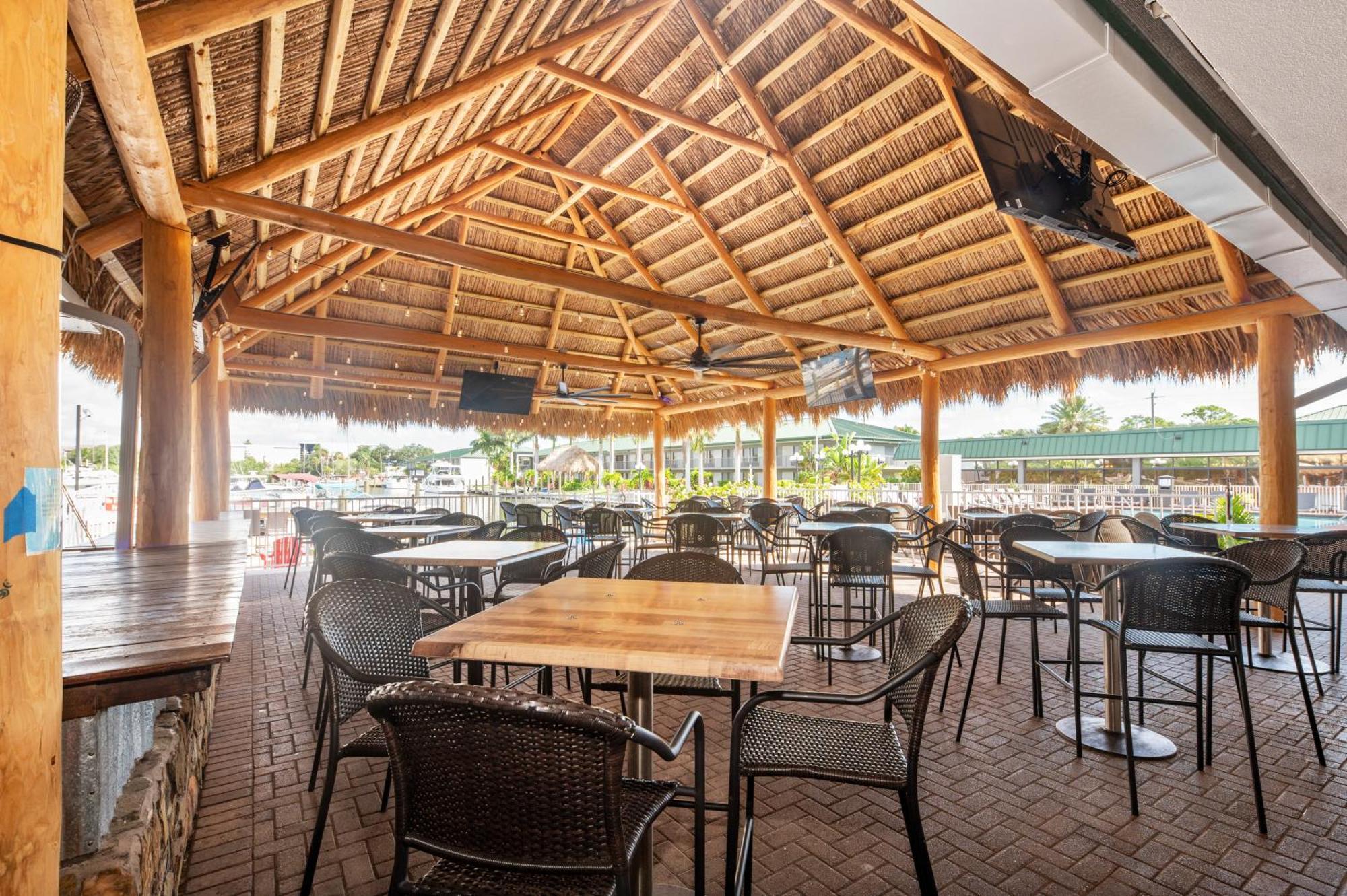 South BradentonBay Breeze公寓式酒店 外观 照片